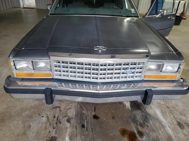 1986 Ford LTD Crown Victoria