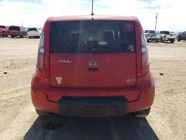 2010 KIA Soul +