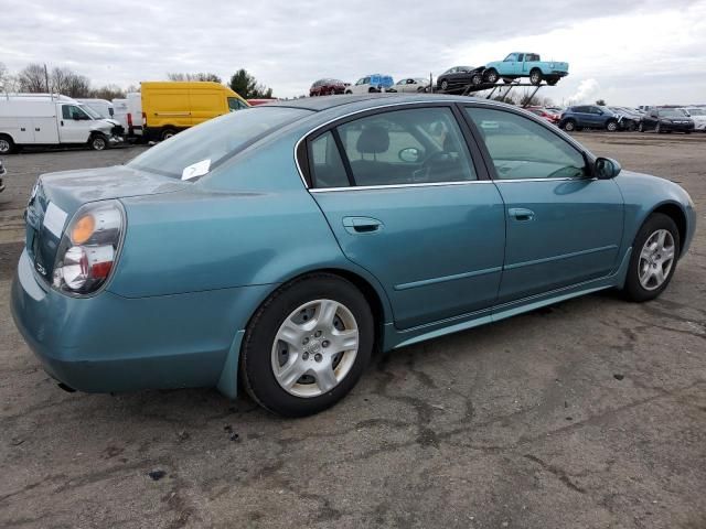 2002 Nissan Altima Base