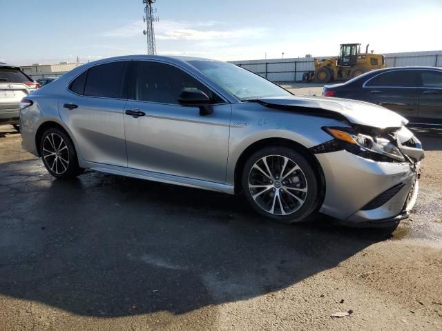 2020 Toyota Camry SE