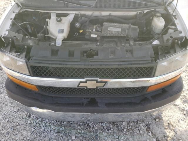 2017 Chevrolet Express G3500 LT