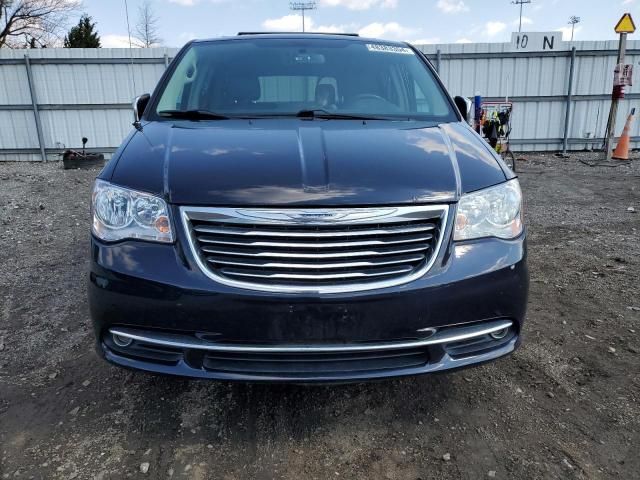 2011 Chrysler Town & Country Touring L