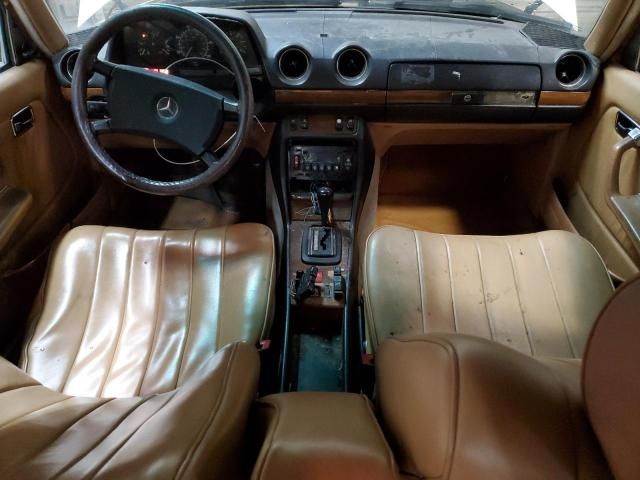 1984 Mercedes-Benz 300 DT