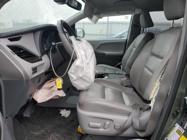 2019 Toyota Sienna XLE