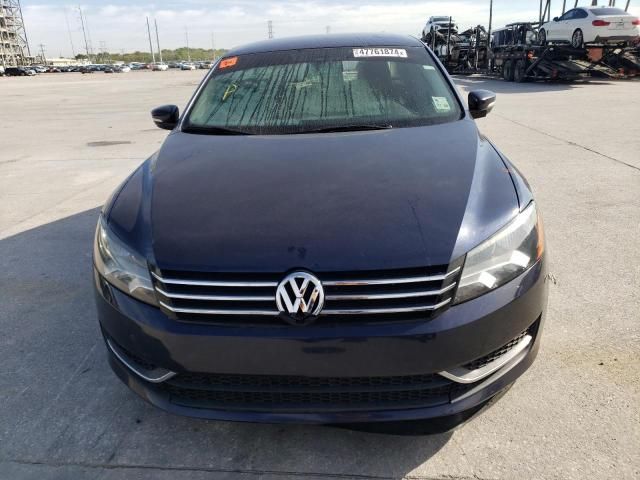 2013 Volkswagen Passat SE