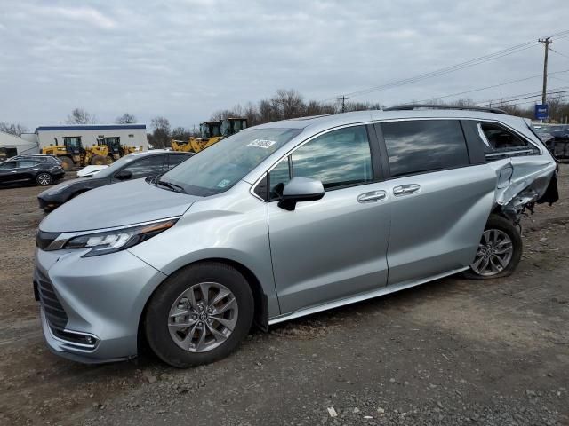 2023 Toyota Sienna XLE