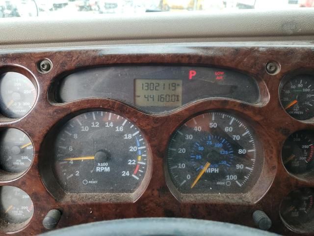 2001 Mack 600 CX600