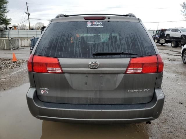 2005 Toyota Sienna XLE