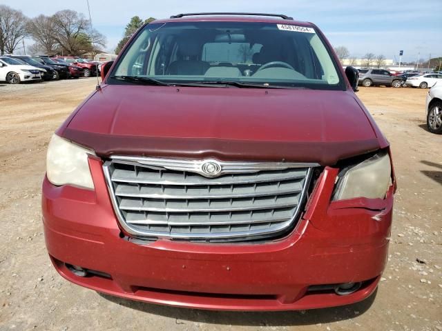 2009 Chrysler Town & Country Touring