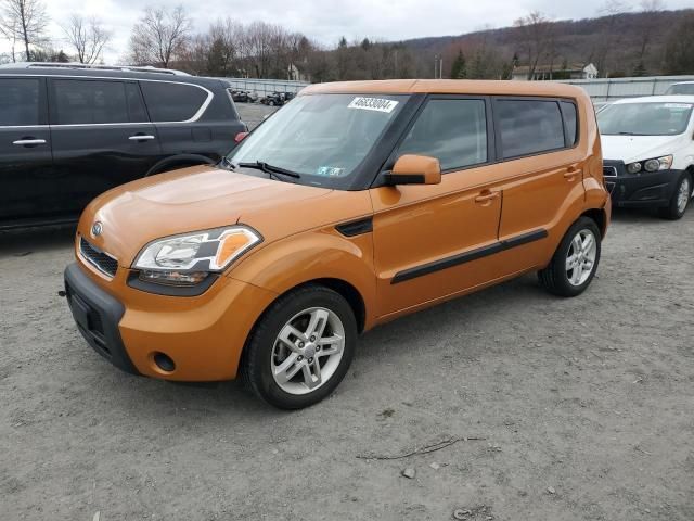 2011 KIA Soul +