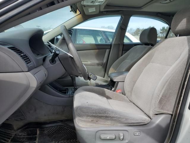 2004 Toyota Camry LE