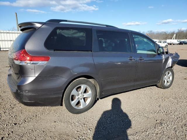 2011 Toyota Sienna LE