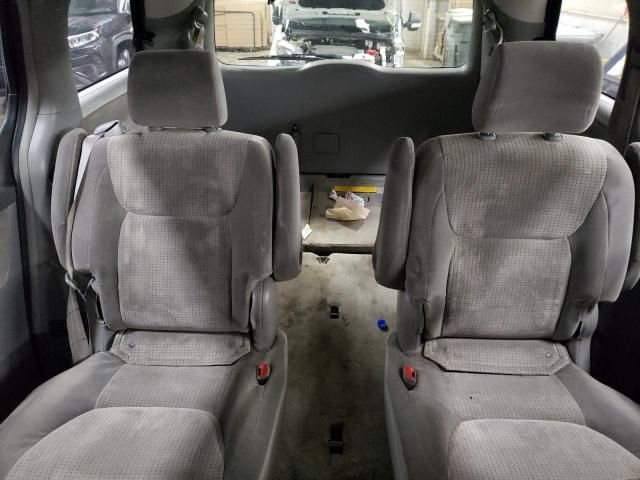 2008 Toyota Sienna CE