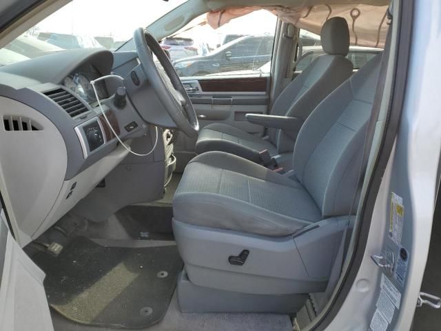 2010 Chrysler Town & Country Touring