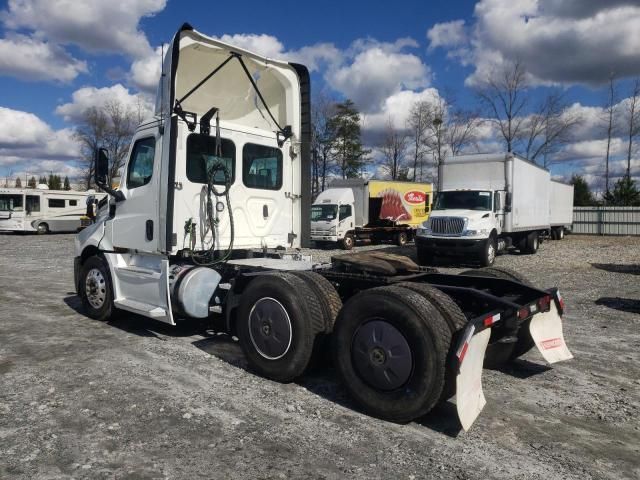 2022 Freightliner Cascadia 126