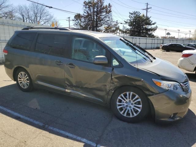 2011 Toyota Sienna XLE