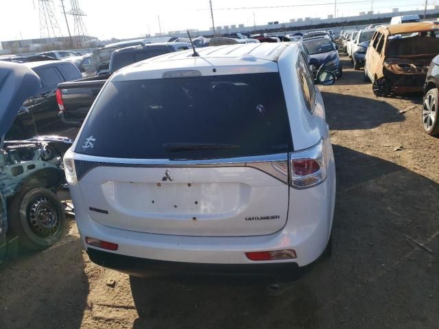 2014 Mitsubishi Outlander SE