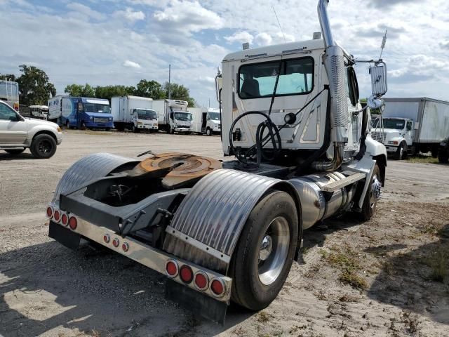 2004 Mack 600 CX600