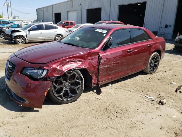 2019 Chrysler 300 Touring