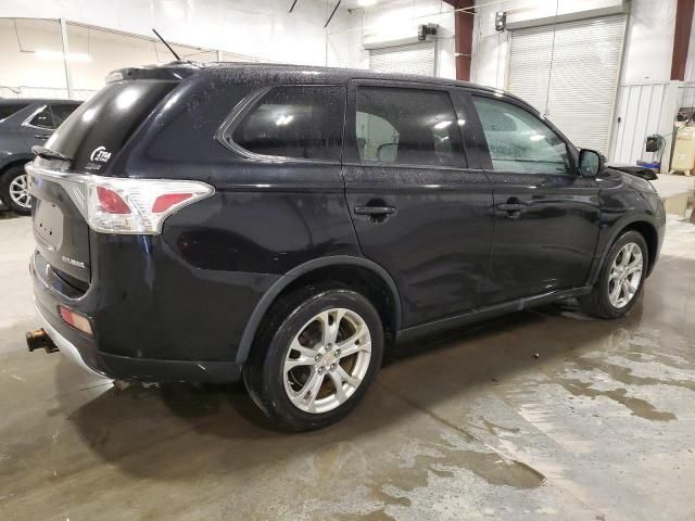 2015 Mitsubishi Outlander SE