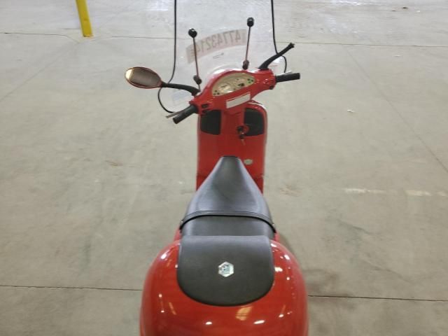 2002 Vespa C161C