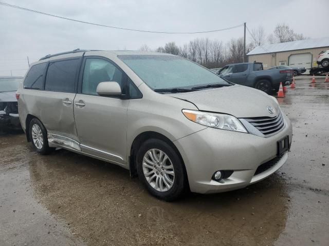 2015 Toyota Sienna XLE