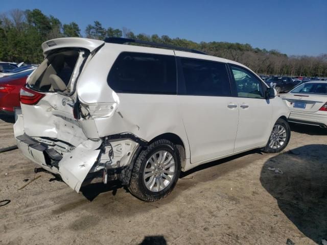 2015 Toyota Sienna XLE