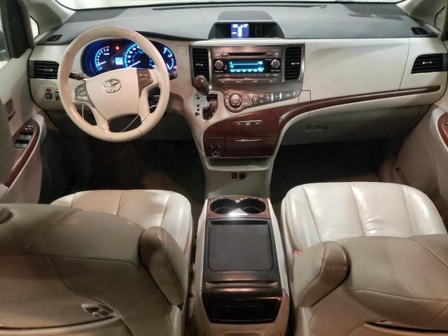 2011 Toyota Sienna XLE