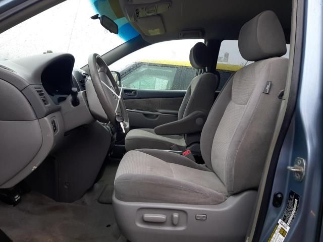 2007 Toyota Sienna CE