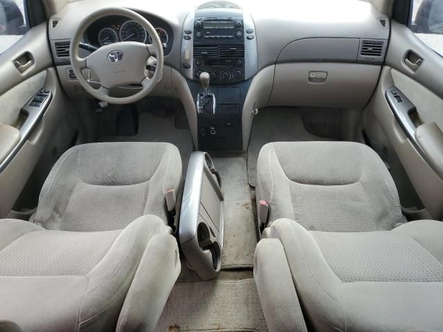 2007 Toyota Sienna CE