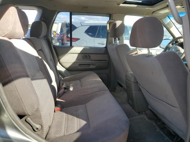 2004 Nissan Pathfinder LE