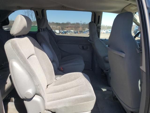 2005 Chrysler Town & Country