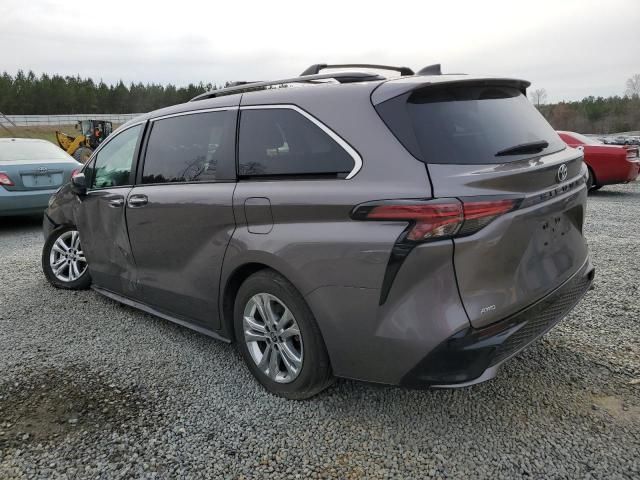 2022 Toyota Sienna XSE