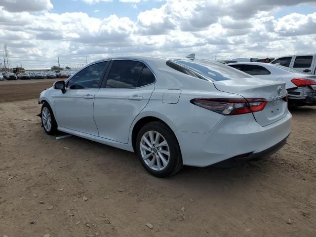 2022 Toyota Camry LE