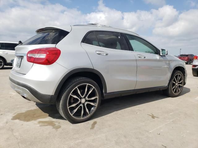 2015 Mercedes-Benz GLA 250