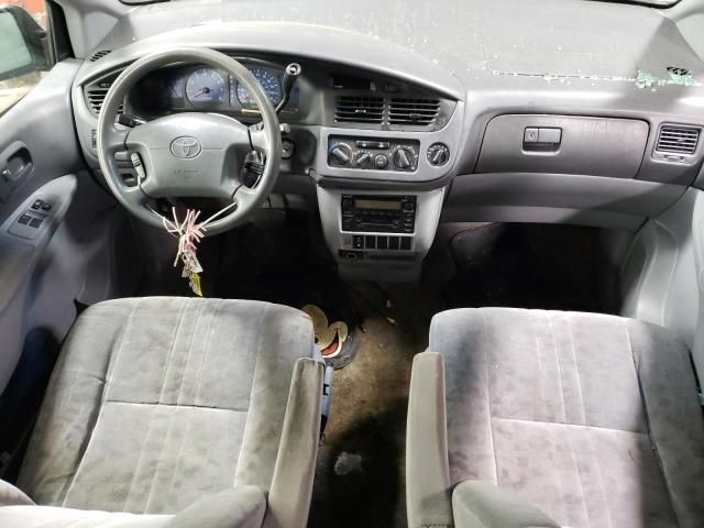 2003 Toyota Sienna LE