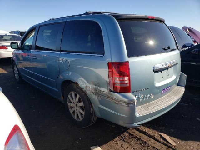 2009 Chrysler Town & Country Touring