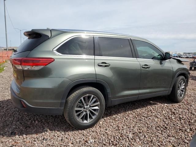 2019 Toyota Highlander SE