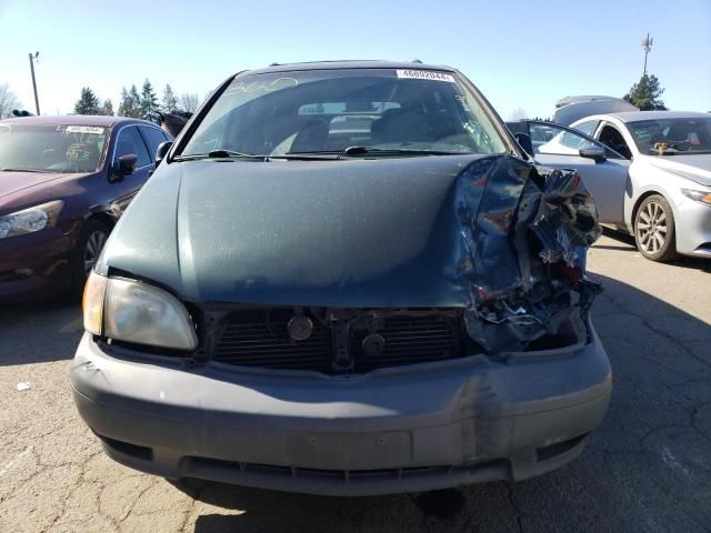 2003 Toyota Sienna LE