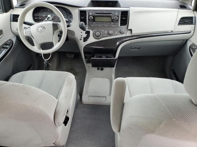 2011 Toyota Sienna