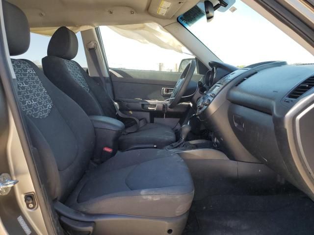 2011 KIA Soul +