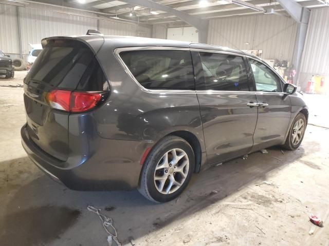 2017 Chrysler Pacifica Touring L