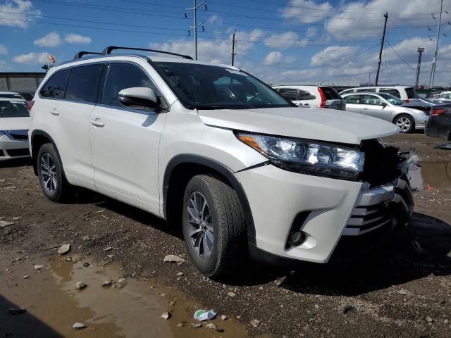 2018 Toyota Highlander SE