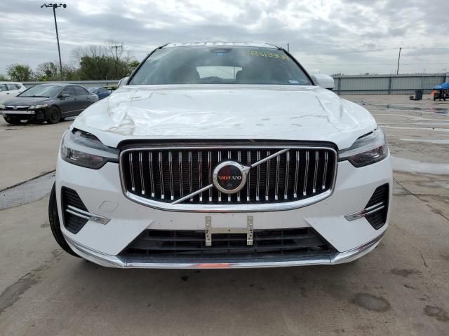 2022 Volvo XC60 B5 Inscription