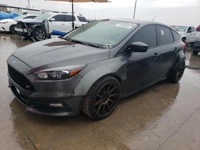 2017 Ford Focus ST