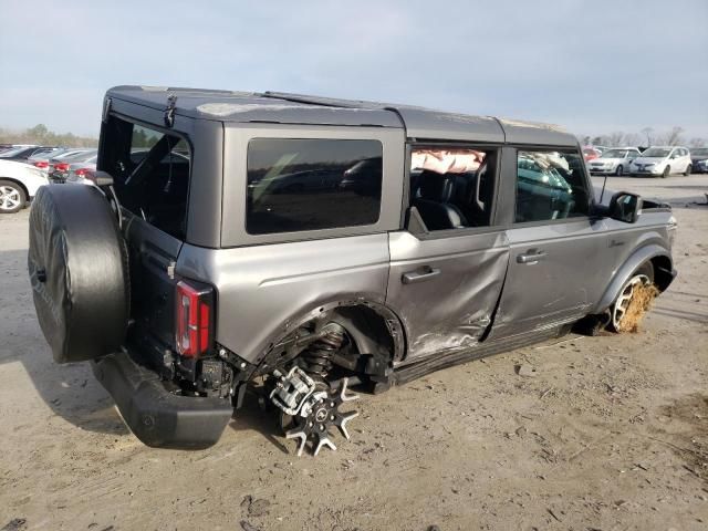 2024 Ford Bronco Outer Banks