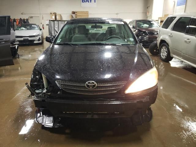 2004 Toyota Camry LE