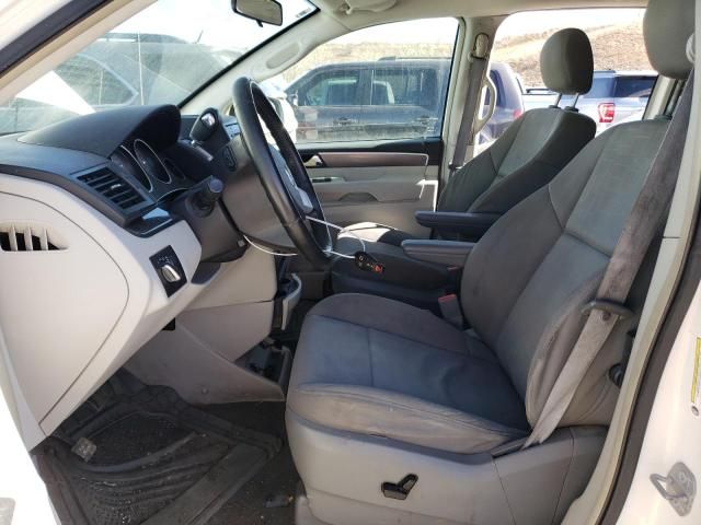 2009 Volkswagen Routan SE