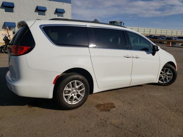 2021 Chrysler Voyager LXI