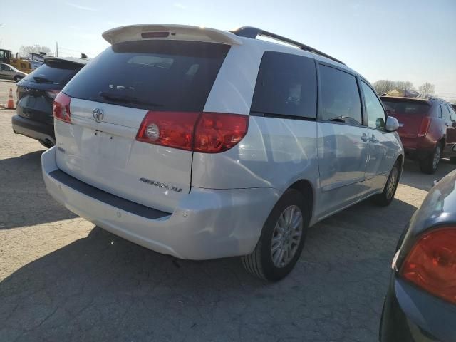 2009 Toyota Sienna XLE